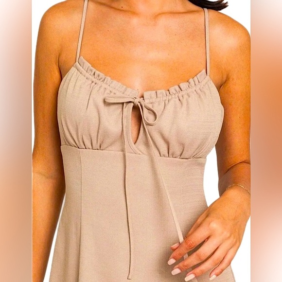 Le Lis Flare Tie Front Slit Midi Dress - Picture 2 of 4